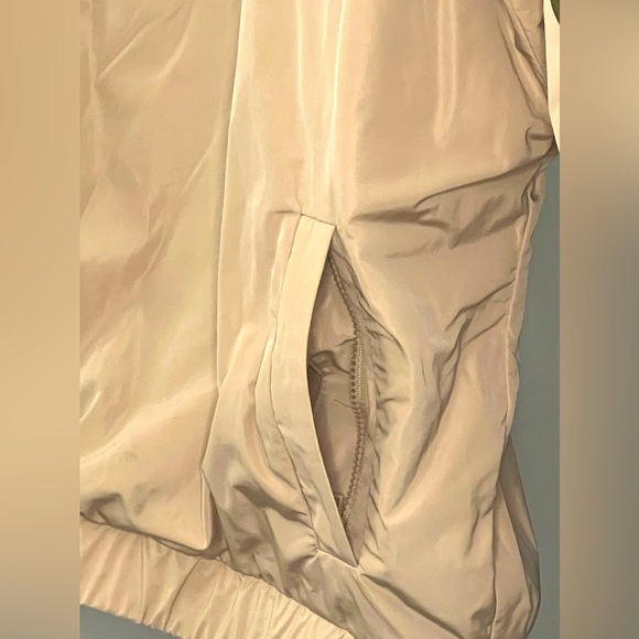 TNA Green and Beige bomber jacket with sherpa lining and zipper. - Picture 4 of 4